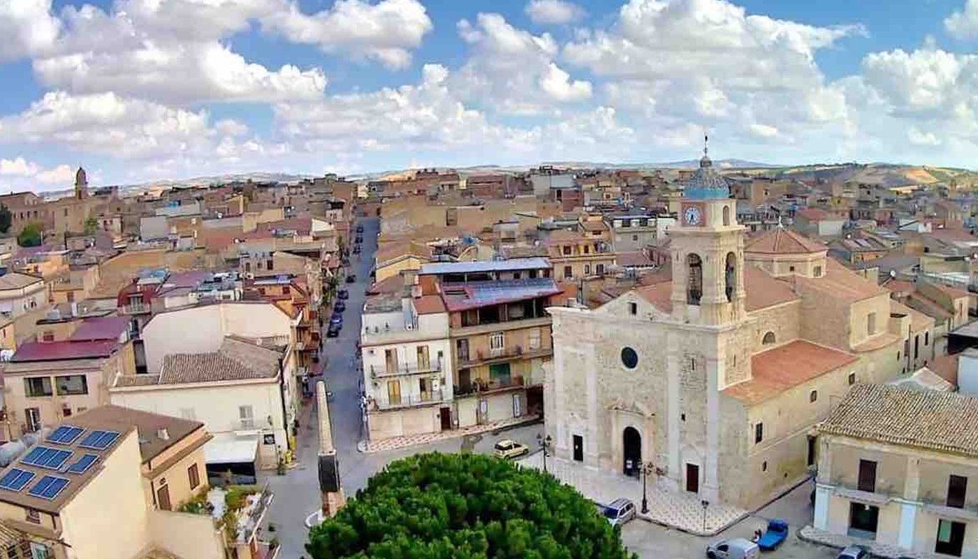 Delia è famosa anche per la produzione di prodotti dolciari tipici siciliani,