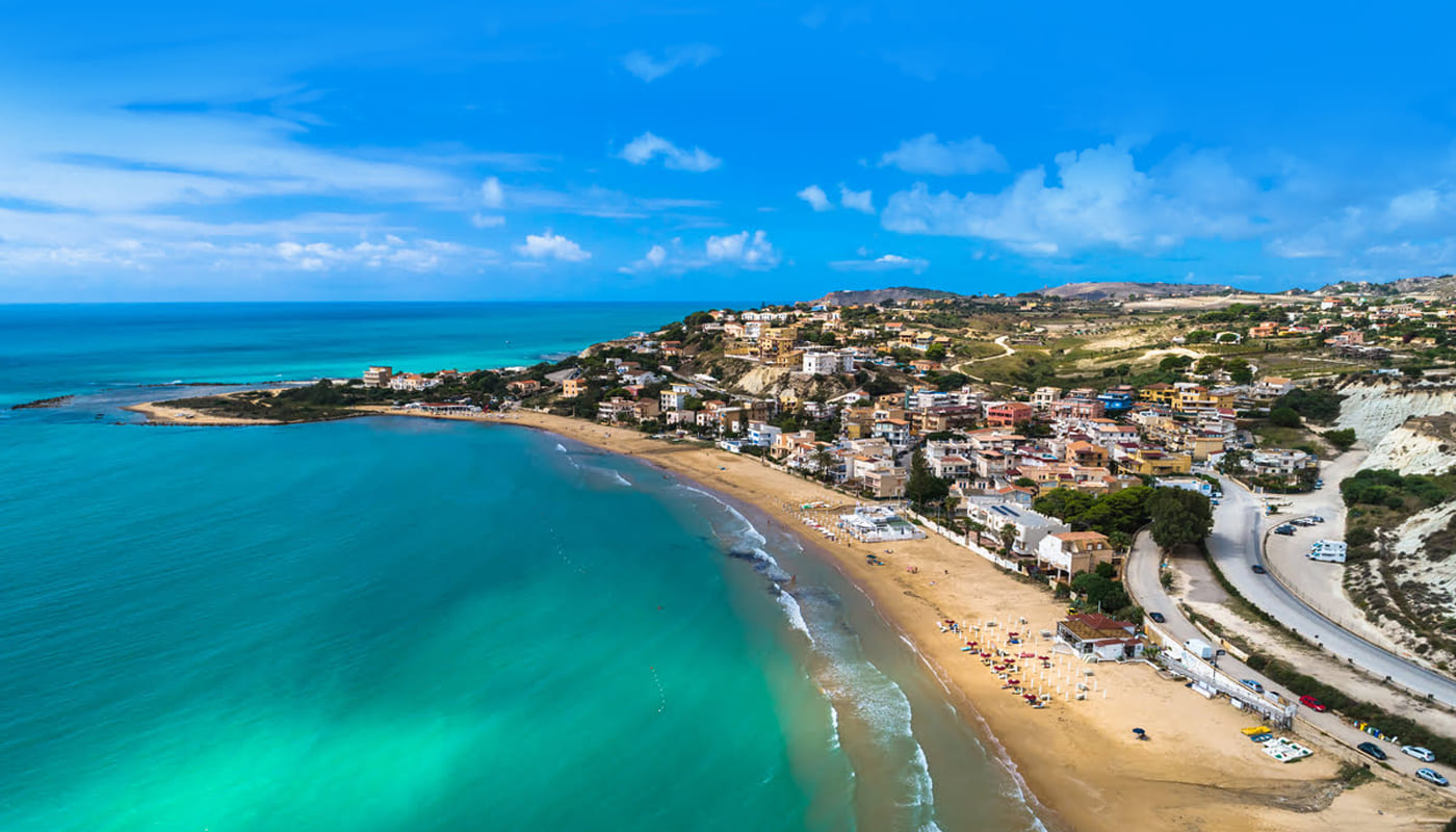 Porto Empedocle una delle più importanti realtà economiche della provincia di Agrigento, assicura il collegamento con le Isole Pelagie. Dal 2003 il comune è conosciuto anche con il nome Vigàta, un omaggio al paese immaginario del personaggio letterario Salvo Montalbano, ideato dallo scrittore locale Andrea Camilleri. Porto Empedocle fu anche uno dei porti dove il 9 luglio 1943 ebbe inizio l'offensiva delle truppe anglo americane.