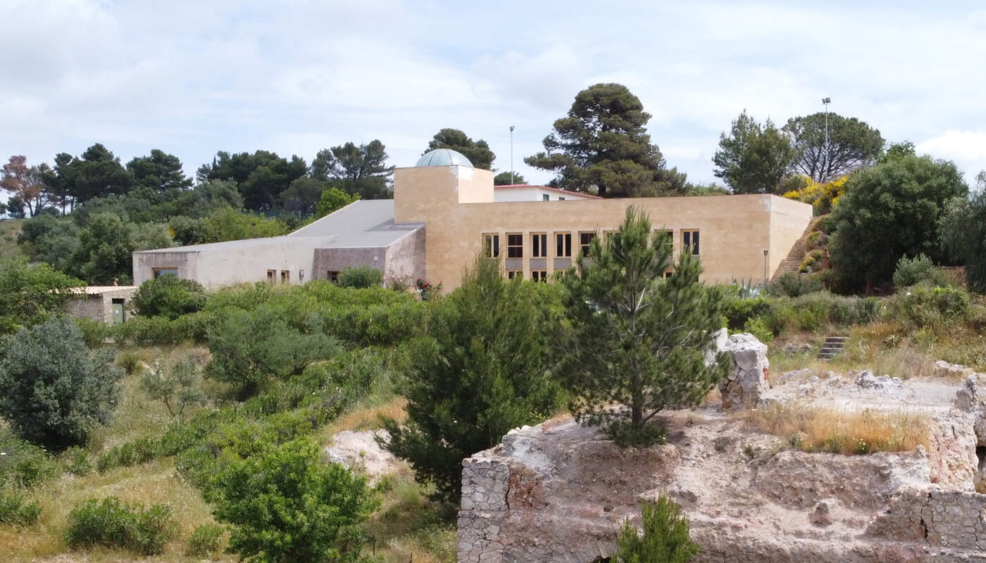 Nel piccolo centro di Montedoro, sul Monte Ottavio, si trova il Museo della Zolfara, nato per valorizzare e proteggere il patrimonio storico-mineralogico del paese. Il Museo racchiude una mostra permanente di foto, ricostruzioni, minerali e utensili legati all'attività estrattiva dello Zolfo.
